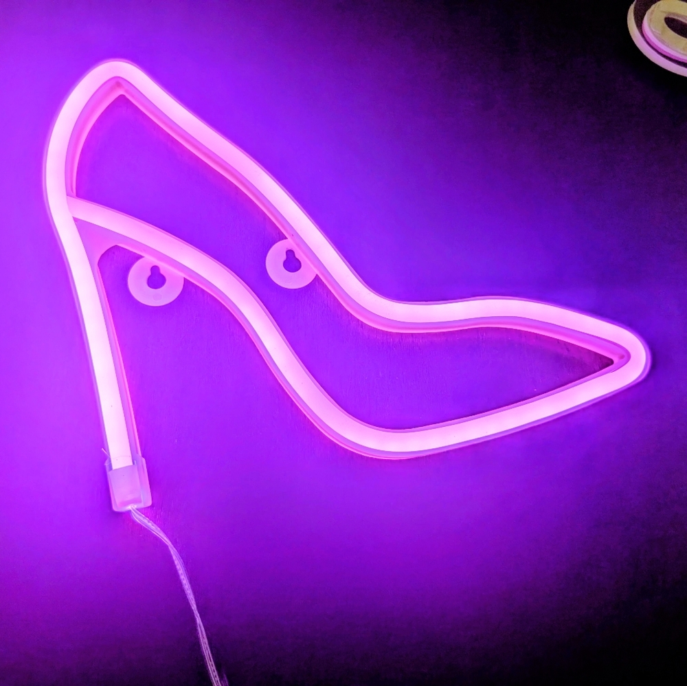 LED neon Lips and Heel lights
